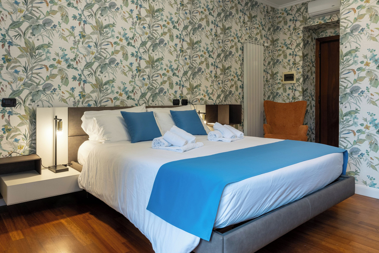 Bedroom 4, Vatican Plaza, Rome