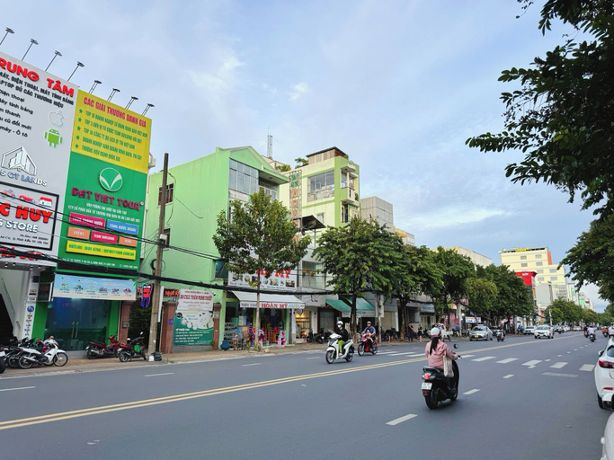 Front of property 4, Mini House 365 Holdings Ly Tu Trong, Ninh Kiều