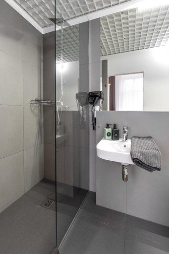 Bathroom 3, Wroclaw City Apartments, Środa Śląska