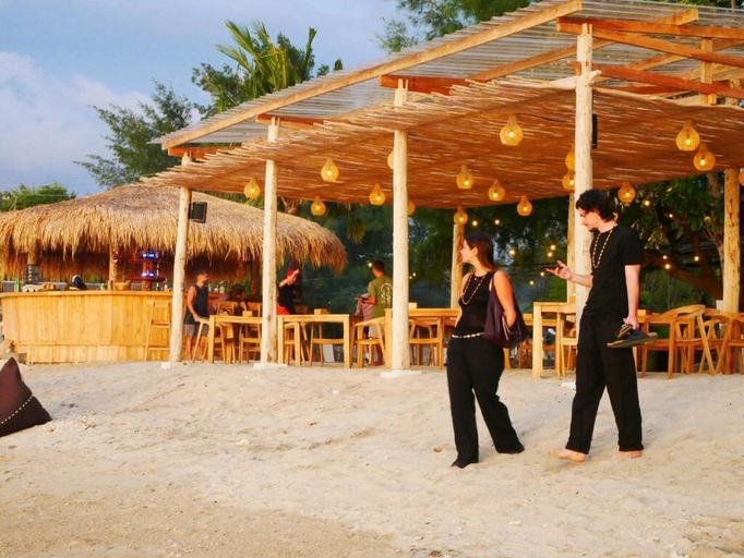 Outdoor dining 4, Jungle Gili Air, Lombok