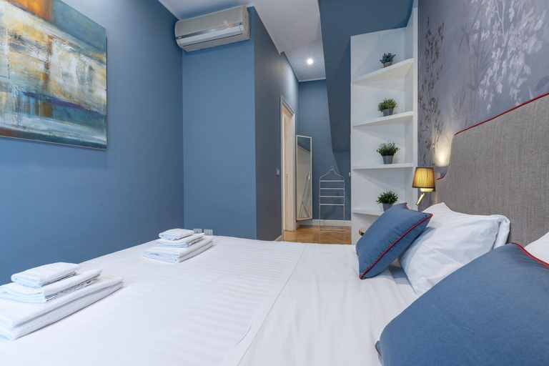 Bedroom 2, Luxury Pontevecchio 5 Stars Apartment, Florence
