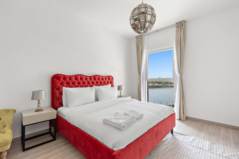 Room 2, Silkhaus Water s Edge in Yas Near the Canal, Yas Island