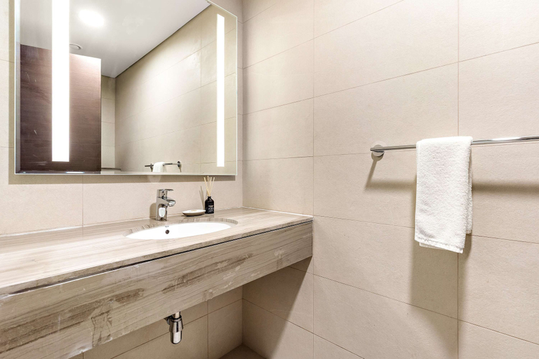 Room 3, Silkhaus Cityscape 1BR Najmat, Abu Dhabi City