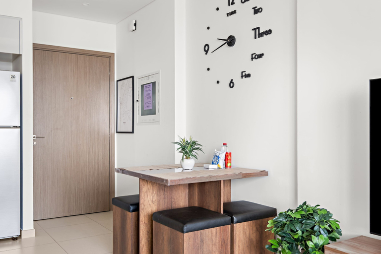 Room 2, Silkhaus High Floor in Burj Royale Stunning View, Dubai