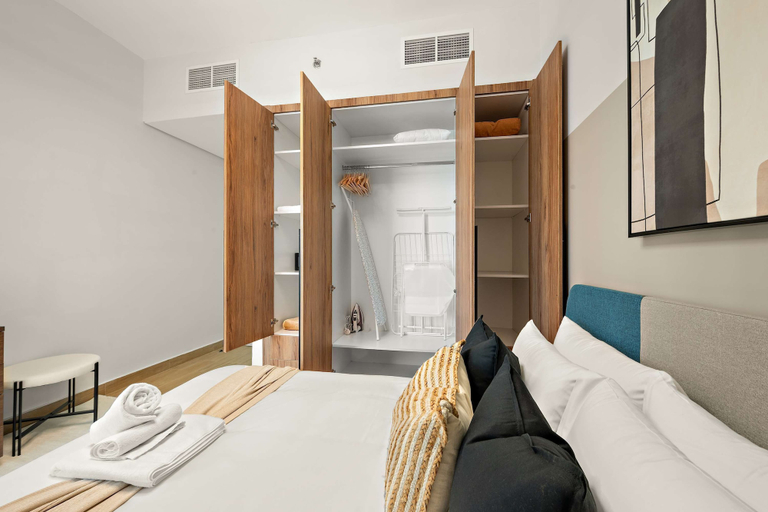 Room 3, Silkhaus 1bdr Bright Space in Maryah Island, Abu Dhabi City