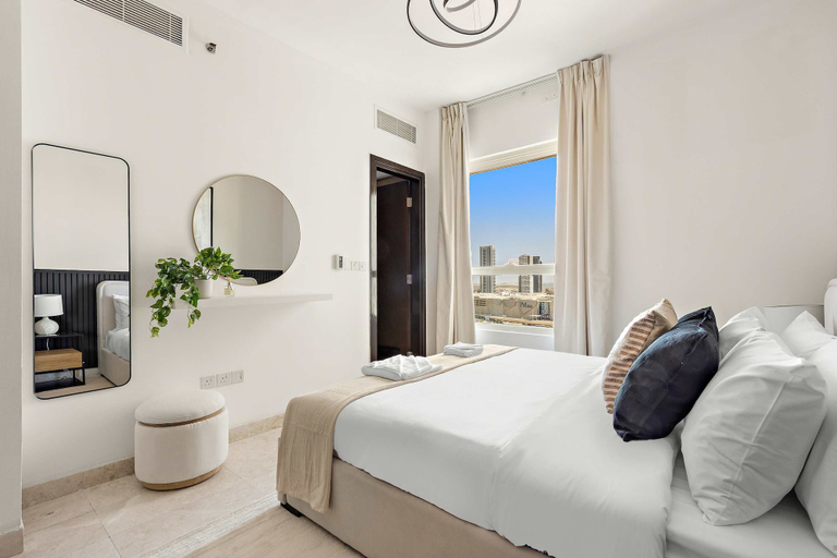 Room 2, Silkhaus Luxury 2BR in Marina Heights Near Canal, Abu Dhabi City