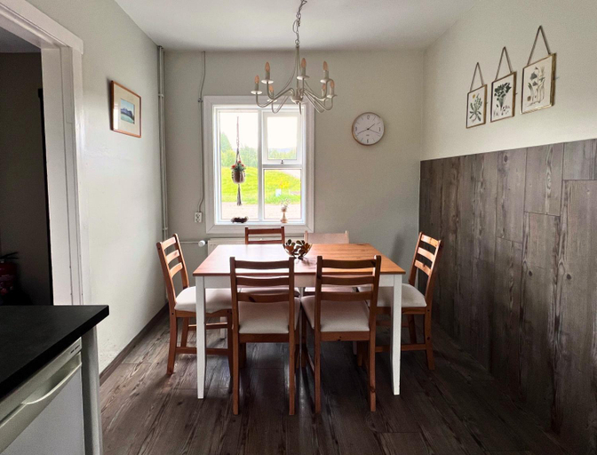 Others 4, Finnsstaðir Holiday Home with Hot tub, Austur-Hérað