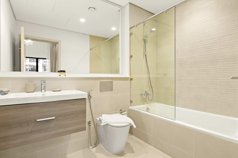 Room 2, Silkhaus Signature Studio Yas Golf Collection, Yas Island
