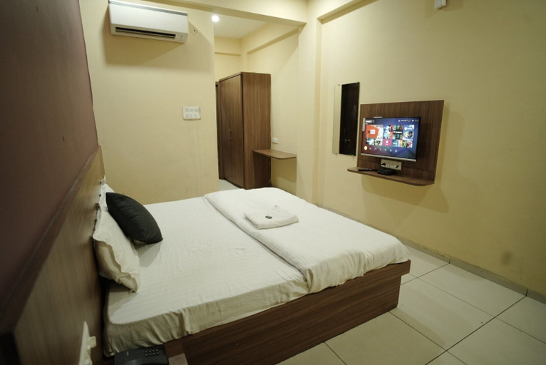 Room 2, Hotel Mokshita, Indore