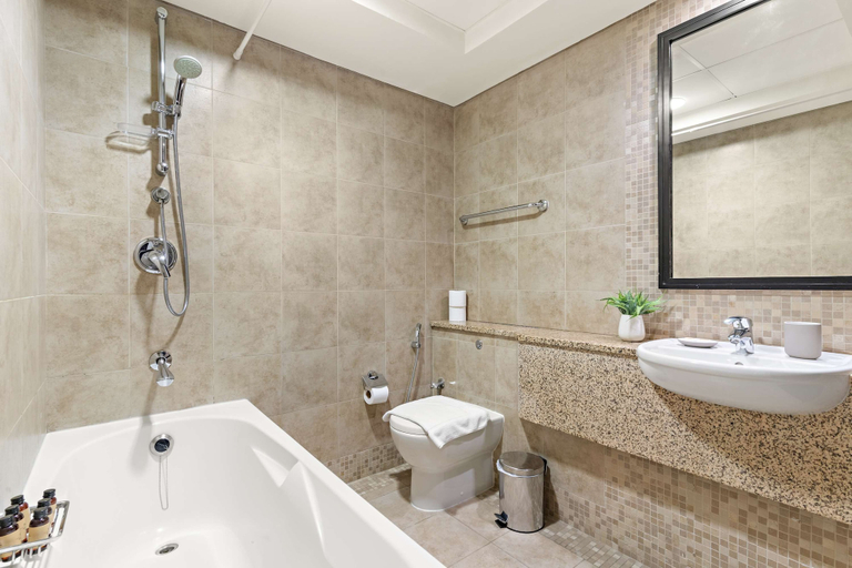 Room 3, Silkhaus Modern Studio in Sky Gardens Tower Difc, Dubai