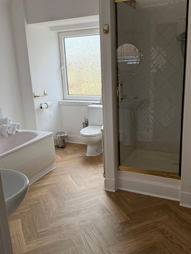 Bathroom, Dunan Hotel, Eilean Siar