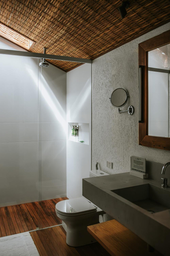 Bathroom 5, Pousada Literaria de Paraty, Parati