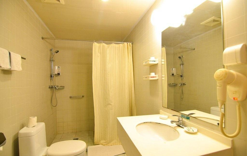 Bathroom 3, Jinjiang Inn Luoyang Wangcheng Park Metro Station, Luoyang