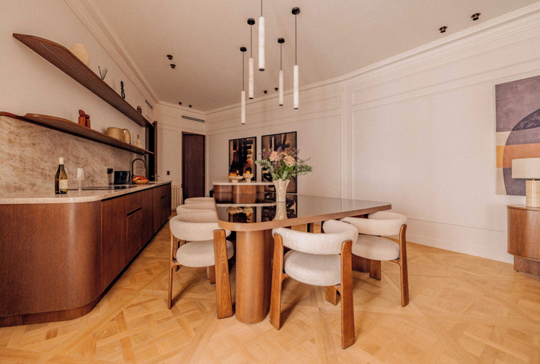 Dining 2, Luxury A/C Apt - 6p/3bdr - Arc de Triomphe, Paris