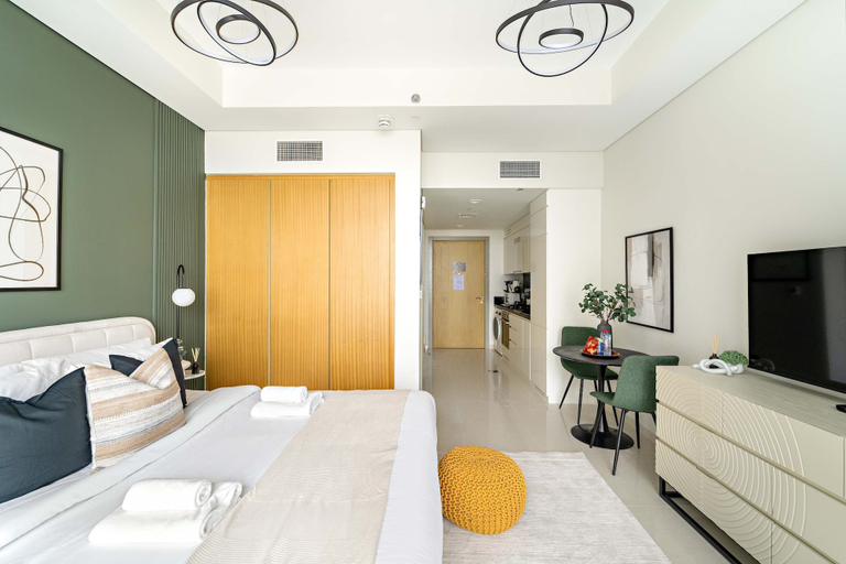 Room 5, Silkhaus Cozy Studio High Floor Business Bay, Dubai