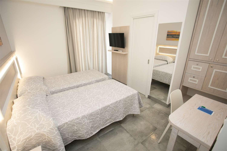 Bedroom 3, B&B Holiday Tropea, Vibo Valentia