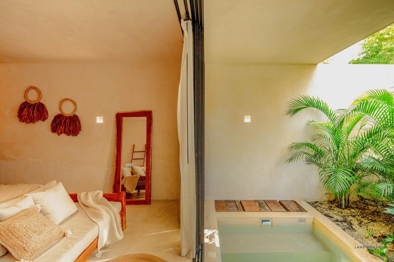 Others 5, Muunek by Land Boutique, Cozumel