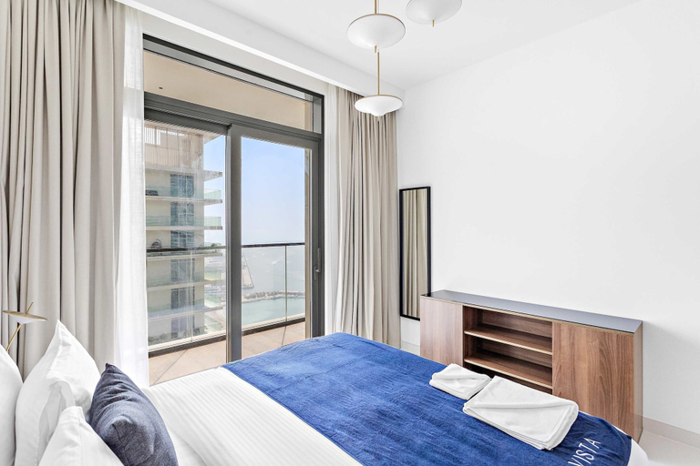 Room 5, Silkhaus 1bdr Sea View Retreat Private Beach, Dubai