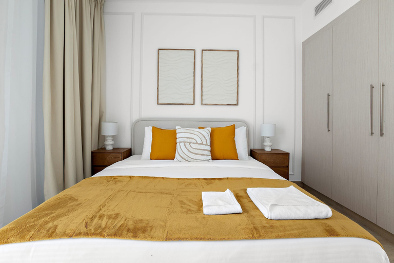 Room 3, Silkhaus 1bdr in Water s Edge Access to Canal, Yas Island