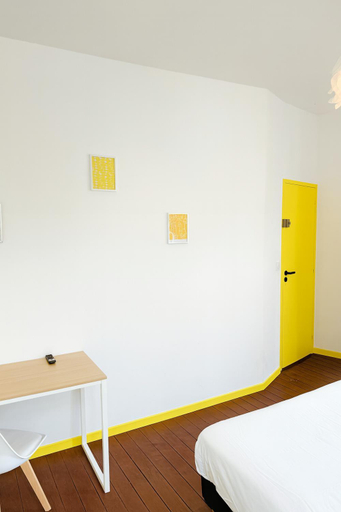 Others 3, La chambre jaune, Somme