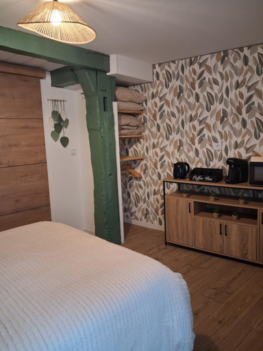 Bedroom 5, L'hirondelle, Drôme
