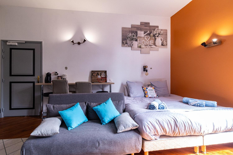 Bedroom 2, La Villa Convivium - Chambres privees, Seine-Maritime