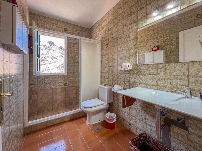 Bathroom 4, Agaete Villa vistas al mar by Lightbooking, Las Palmas