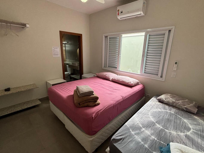 Bedroom 3, Pousada Riviera & Itaguare 100mts da praia!, Bertioga