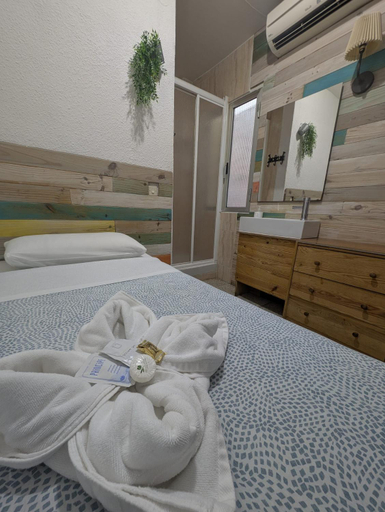 Bedroom 2, Pension Fortea, Zaragoza