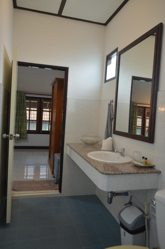 Bathroom 5, CleanWave Resort Chumphon คลีนเวฟ รีสอร์ท, Pathiu
