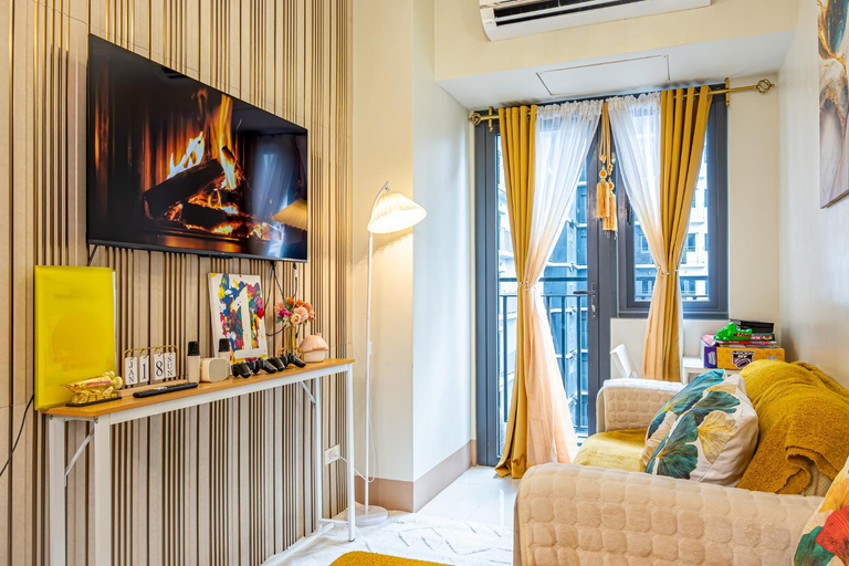 Others 5, MOA Staycation Haven Cozy 1BR Retreat with Balcony at Shore 3, Pasay City