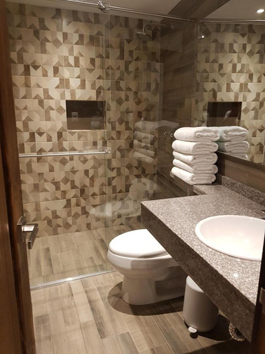 Bathroom 3, Hotel Campestre Santa Lucia, Montenegro