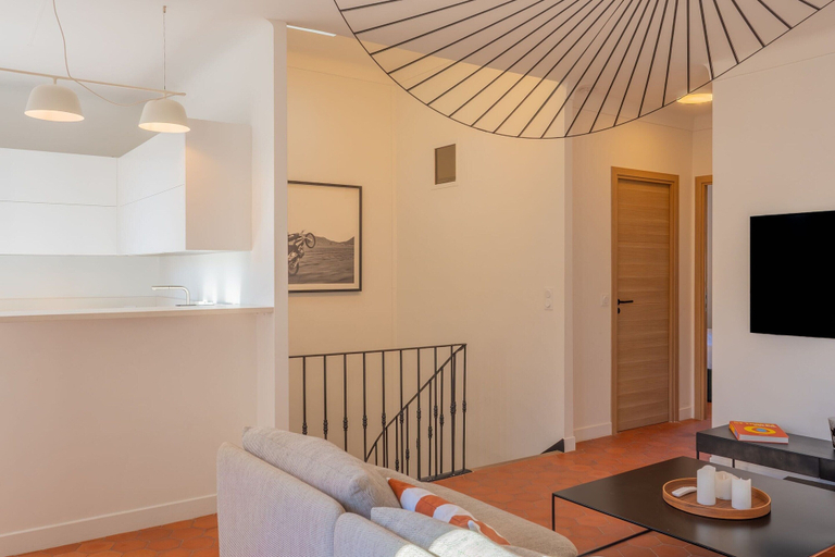 Others 4, Saint-tropez: Bright Apartment Near the Port, Var