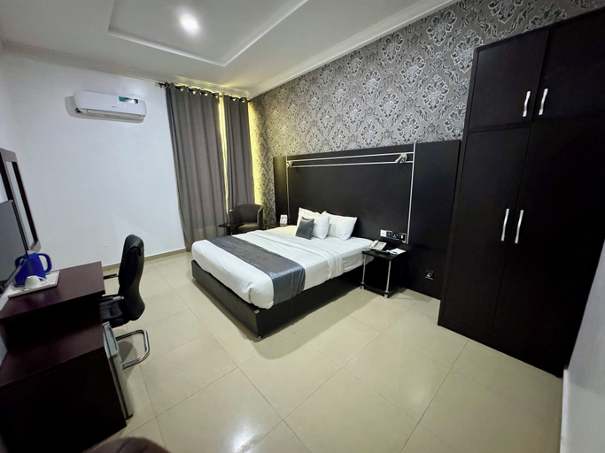 Bedroom 5,  Monarchs Luxury Palace Hotel, IlorinWe