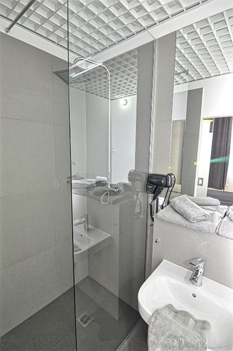 Bathroom 3, Wroclaw City Apartments, Środa Śląska