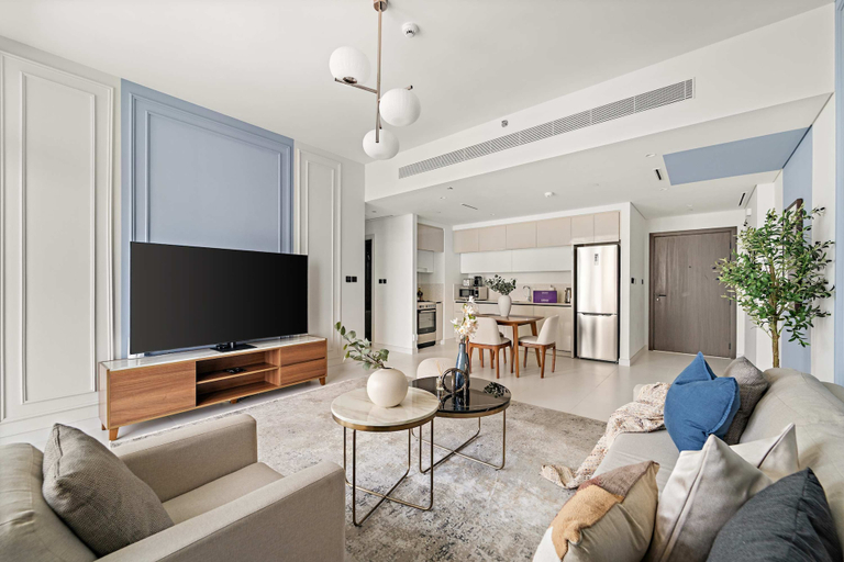 Room 4, Silkhaus Emaar Beachfront Tower w Balcony, Dubai