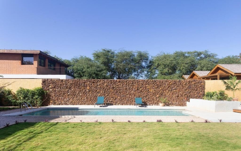 Pool 2, Aerys Village, Mbour