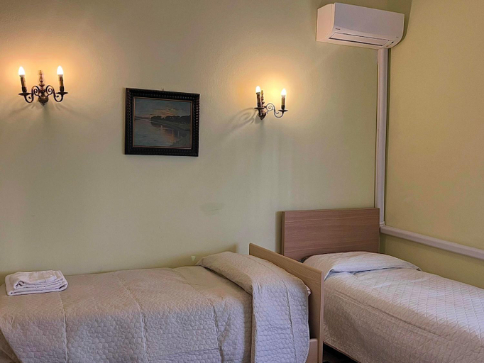 Bedroom 2, Villa Mehari, Pisa