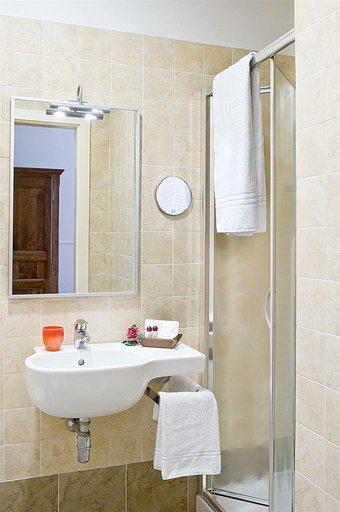 Bathroom 4, Relais Hotel Centrale, Florence