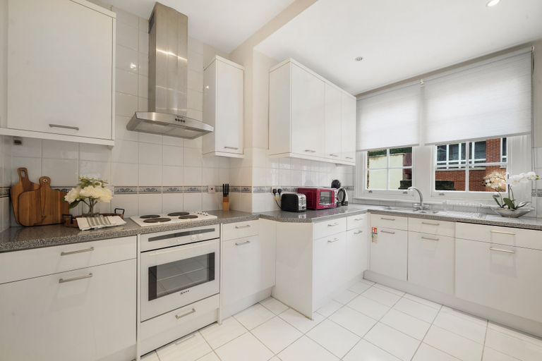 Private kitchen 3, Hertford Flat 8, London