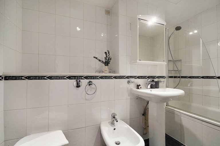 Bathroom 4, Hertford Flat 12, London