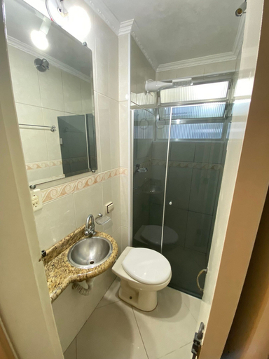 Bathroom 3, Pé na areia Canto do forte II, São Vicente