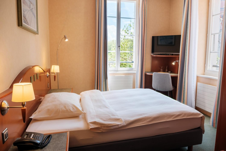 1, Hotel du Port, Lausanne