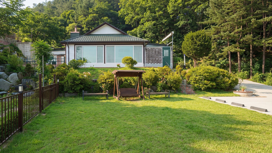 Exterior 2, Gapyeong Hotel Forest Hue Pension, Gapyeong