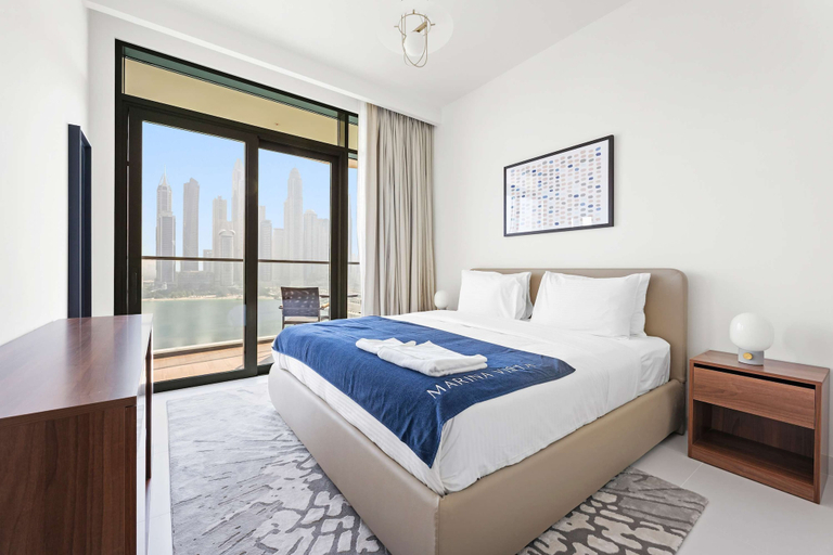 Room 2, Silkhaus Large 2BR Private Beach Marina Vista, Dubai