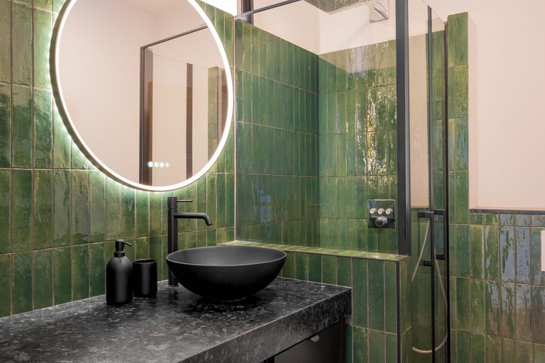 Bathroom 2, Saint-tropez: Bright Apartment Near the Port, Var