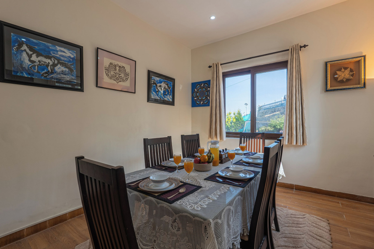 Dining 5, Alaya Stays SnowPeak Vila With Hill View, Almora