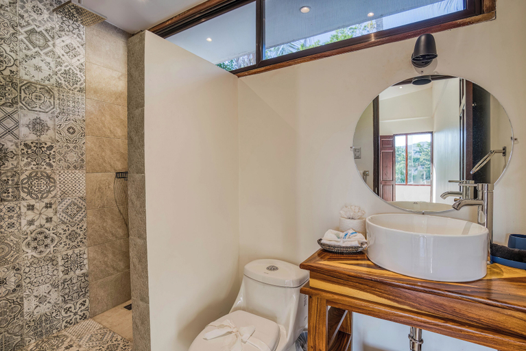 Bathroom 4, Villa Guanacasteca, Carrillo