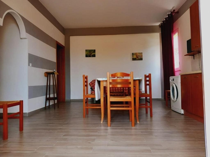 Others 5, Residence Marino, Palermo