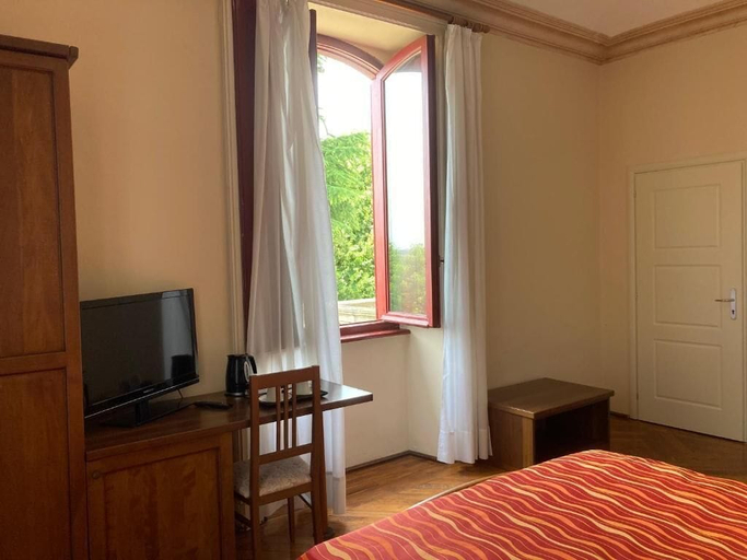 Bedroom 3, hotel Villa Conte Riccardi, Asti